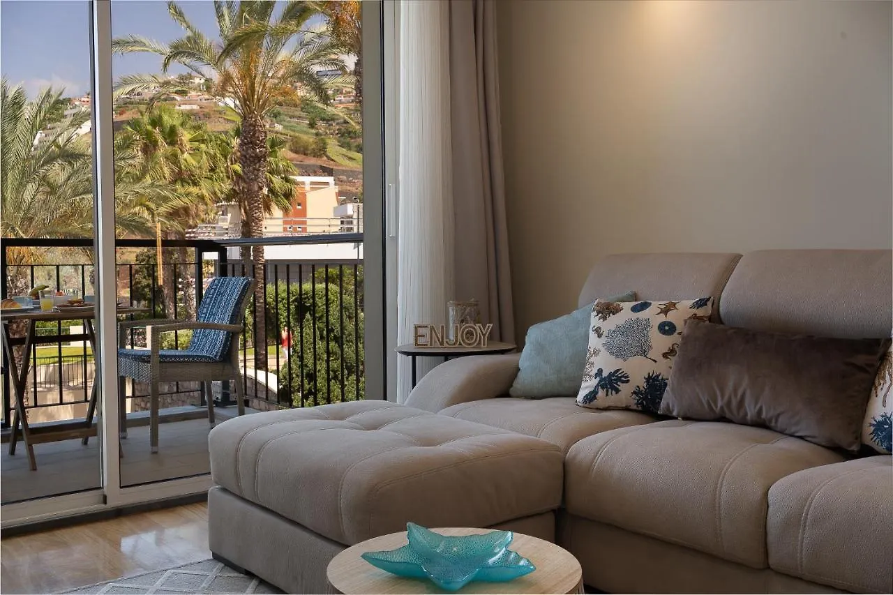 Infinity Pool & Amazing Sunset Ocean View Apartment Funchal  0*, Funchal (Madeira) Portugal